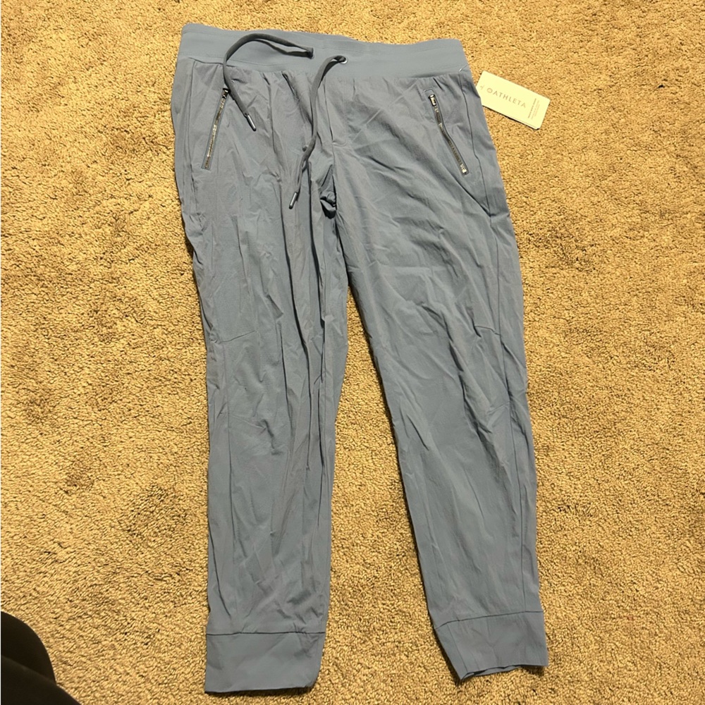 Women’s activewear joggers
